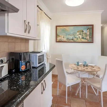 3brd Oceanview Cliff Haven 아파트