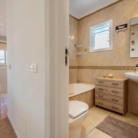 3brd Oceanview Cliff Haven Apartment *