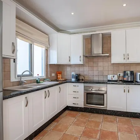 Apartment 3brd Oceanview Cliff Haven Puerto de Santiago (Tenerife)