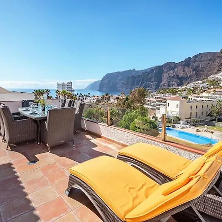 Apartment 3brd Oceanview Cliff Haven